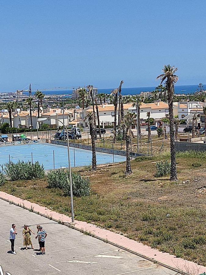 Confortable Apartamento Con Vistas Al Mar Torrevieja Kültér fotó